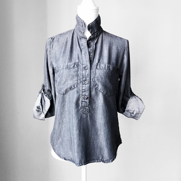Anthropologie Tops - ANTHROPOLOGIE cloth & stone chambray blouse shirt